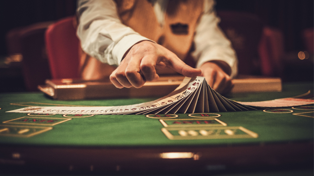 Explorez la riche histoire du poker en France – Joueurs célèbres, poker en ligne et en direct